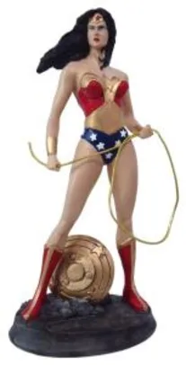 action figure estátua de resina mulher maravilha 36 cm - R$229