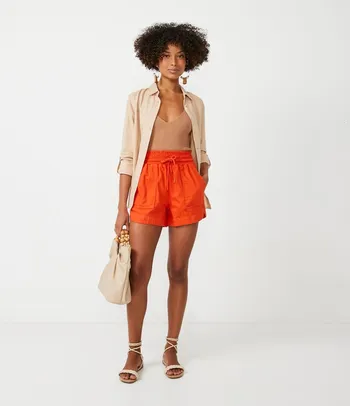 Short Runner em Liocel com Bolsos Aplicados Laranja