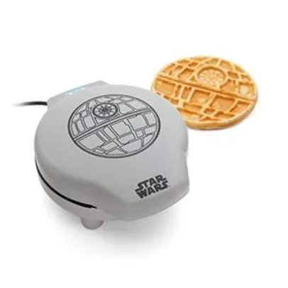 Saindo por R$ 30: [ThinkGeek] Star Wars Death Star Waffle $29.99   | Pelando
