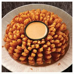 [Outback] BLOOMIN’ONION® grátis na compra de um prato principal