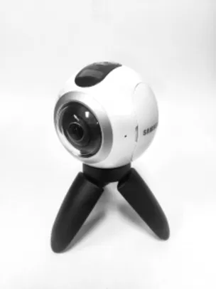 Câmera 360º Samsung Gear360 por R$1376