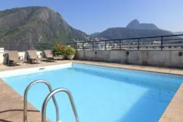 [Decolar.com]- Premier Copacabana Hotel(4 estrelas)- 345,00(Quarto Standard Preço por noite).