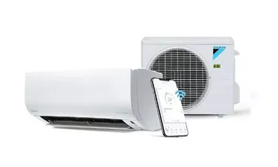 Ar Condicionado Split Daikin Hi Wall Ecoswing Gold R-32 Inverter 12.000 BTUs Frio Branco Gelo Monofásico - 220V