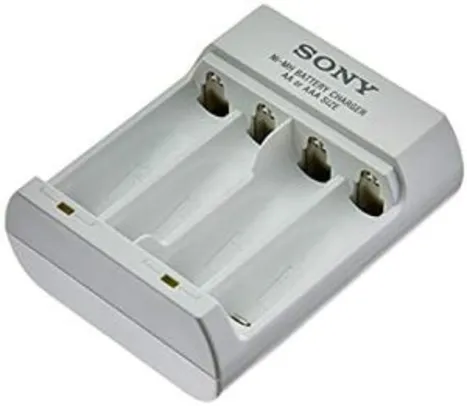 [Frete Prime] Carregador de Pilha para 4 Unidades USB AA/AAA Sony - R$45