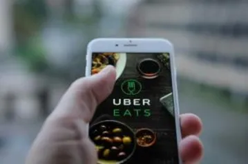 10 entregas grátis no Uber Eats