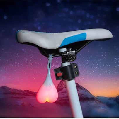 Iluminação engraçada para bicicleta