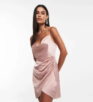 Vestido Curto em Cetim Rosa