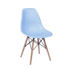 Cadeira Eames em Madeira e PP Azul