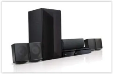 Home Theater LG LHB625M 5.1 Canais com Blu-ray Player 3D, Smart TV por R$ 749