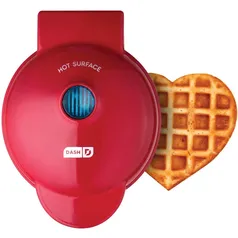 Máquina de Waffles Dash Mini, coração vermelho - 110V