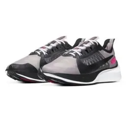 Tênis Nike Zoom Gravity Masculino - Cinza e Preto