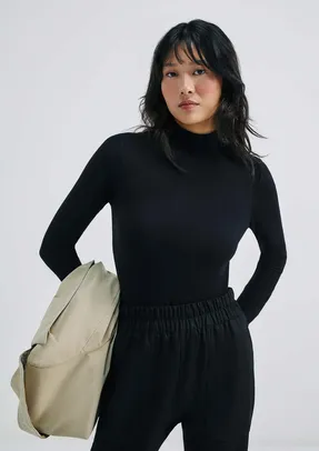 Blusa Básica Feminina Manga Longa Gola Alta Em Ribana Canelada - Preto