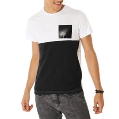 Camiseta com recorte branca e preta | R$12