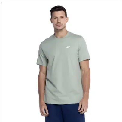 Camiseta Nike Sportwear Club - Masculina