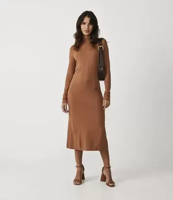 Vestido Midi em Viscose Canelada com Gola Alta Bege