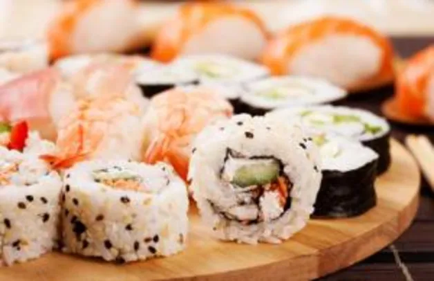 [Campinas] Yazu Sushi: Rodízio de Comida Japonesa, Almoço ou Jantar com opção de Petit Gateau - R$37