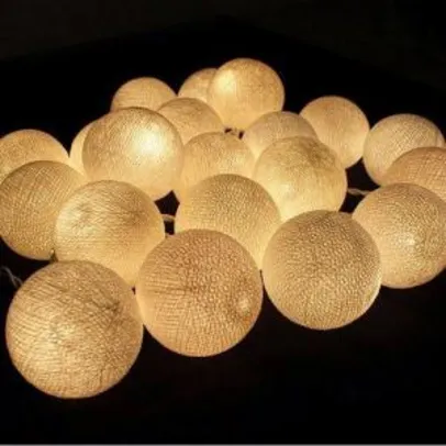 Cordão Fio De Luzluminária Branca Com 10 Bolas De 5cm Cada | R$19