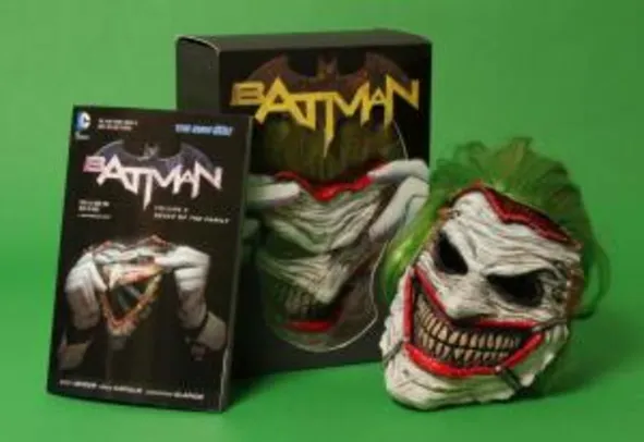 Batman- Death Of The Family Book And Joker Mask Set