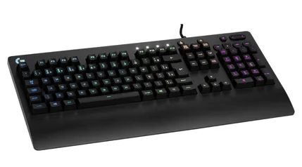 Teclado Gamer Logitech G213 Prodigy RGB ABNT2