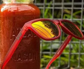 Óculos de Sol Goodr - Phoenix at a Bloody Mary Bar | R$175