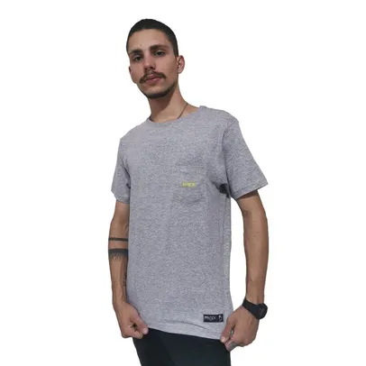 Camiseta Manga Curta Com Bolso Ezok