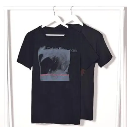 2 camisetas de grandes marcas por R$139 na Dafiti - Calvin Klein Jeans, Colcci, Nike, Oakley, Aramis, Reserva e outras